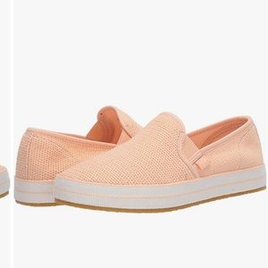 *NWT* Ugg Slip-on Bren Sneaker